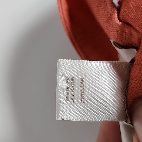 LOFT ORANGE SHORT/ SIZE 4 - Picture 5 of 13